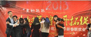 精藝達(dá)翻譯員工擁抱