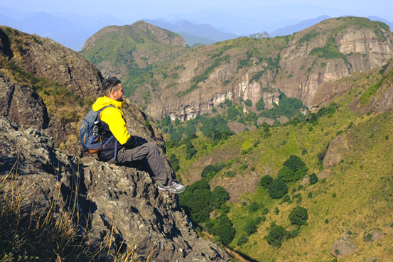 Mihail在福建臨潼山游玩