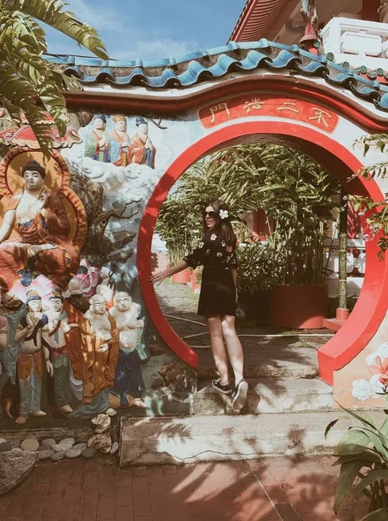 Karla在馬來(lái)西亞極樂(lè)寺游玩